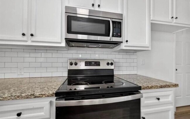 Photo - 7023 Crestmont St