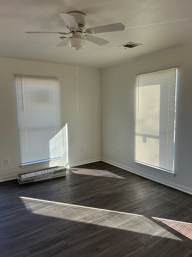 Photo - Marsalis Unit Marsalis-Complex