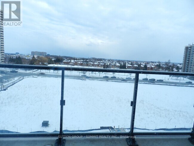 Photo - 448 Burnhamthorpe Rd W Unit 413