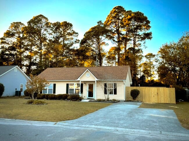 Building Photo - 1005 Gordon Woods Rd