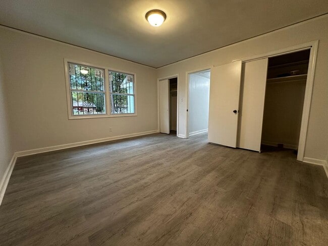 Photo - Spacious 5 Bed / 2 Bath home