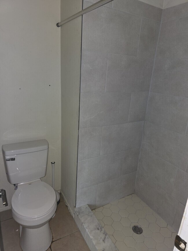 Photo - 3638 Dovetail Ln S