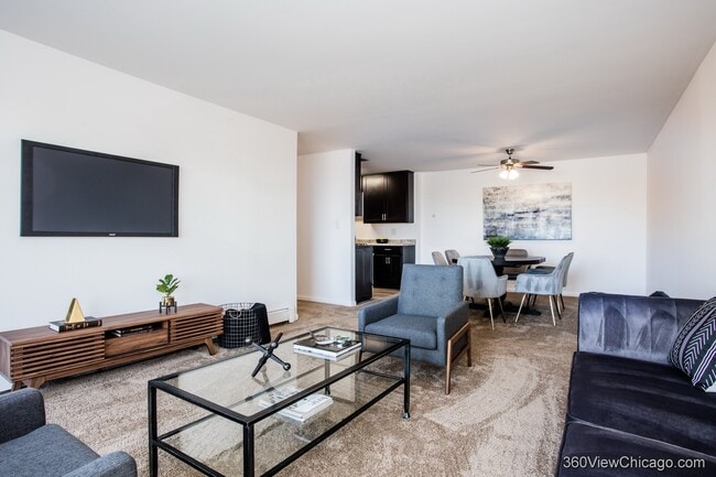 Two Bedroom Livingroom