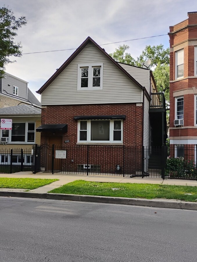 Photo - 3700 W George St Unit 1F
