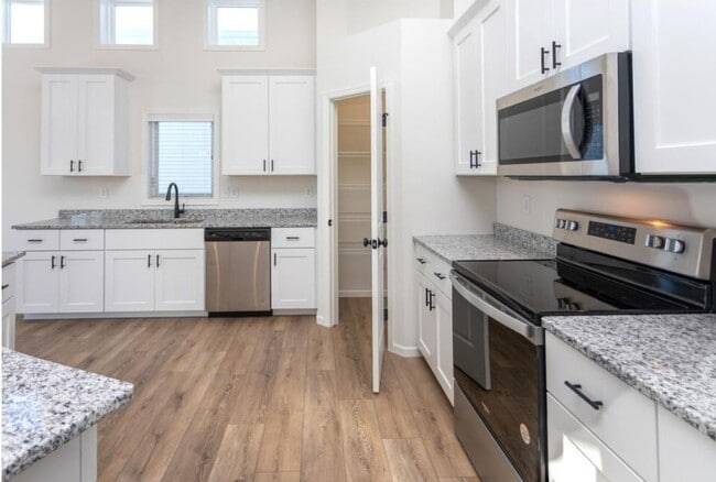 Photo - 4-bedroom, 3-bathroom South Fargo Single-F...