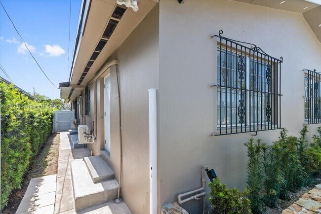 Photo - 7794 NW 14th Ct Unit B