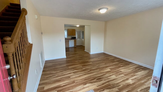 Building Photo - 30 True Way Ln Unit #5 Rental
