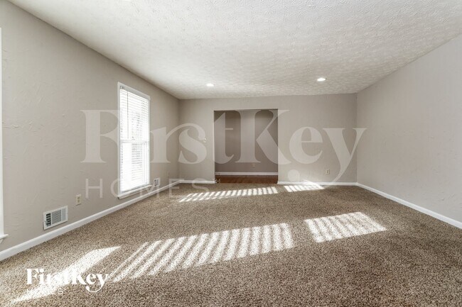 Photo - 2324 Sussex Ct