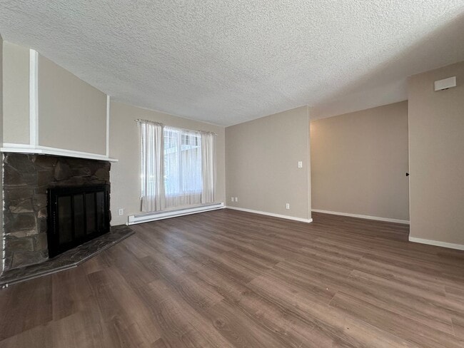 Photo - LOVELY SANDY DUPLEX 2 BED 1 BATH W/ GARAGE!!