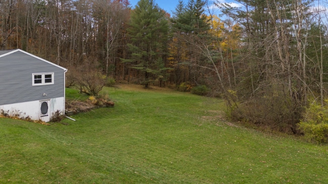 Photo - 590 Dugan Rd
