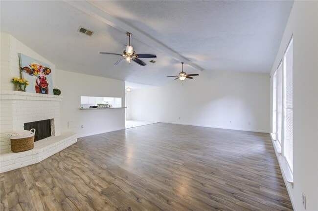 Photo - 950 Grand Jct Dr