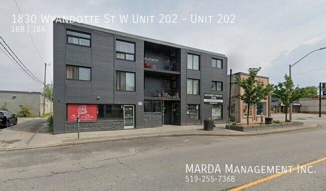 Photo - RENOVATED 1 BED/1 BATH- WEST END + HYDRO! ... Unit 202