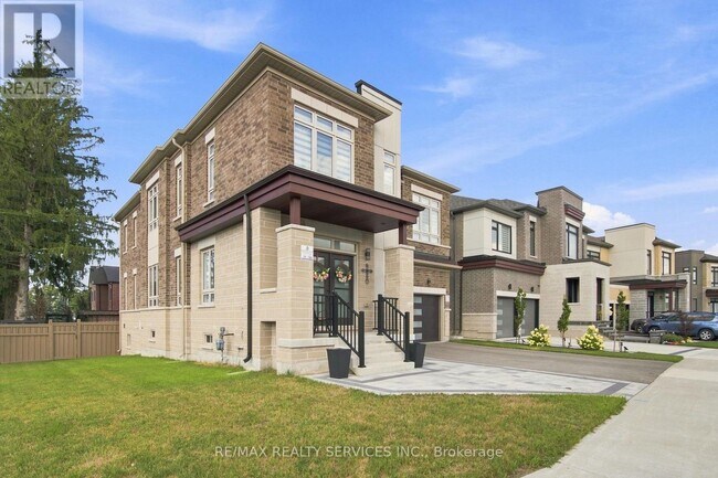 Photo - 194 Coldwell Bay Cir