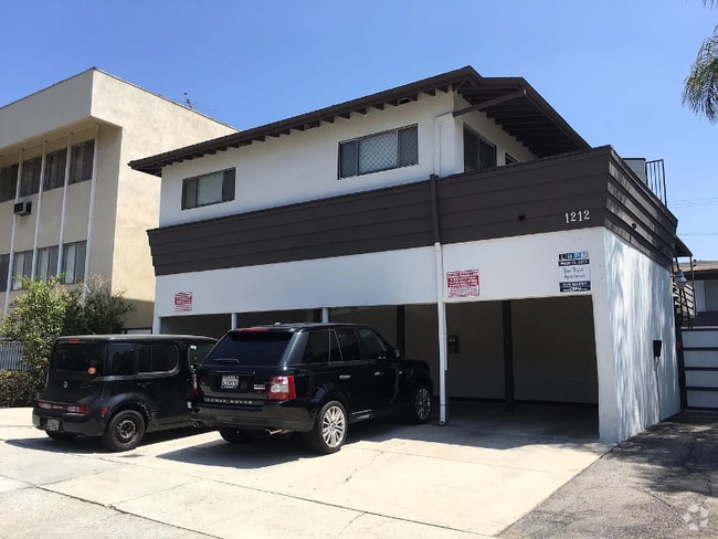 Building Photo - 1212 N Formosa Ave Unit 3 Rental
