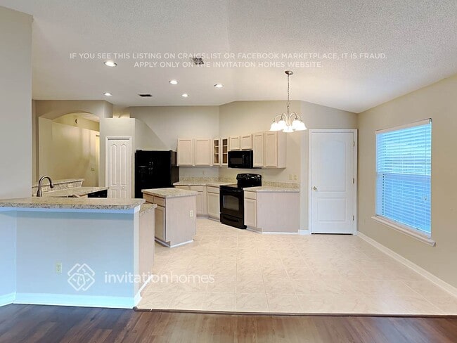 Photo - 244 Johns Glen Dr