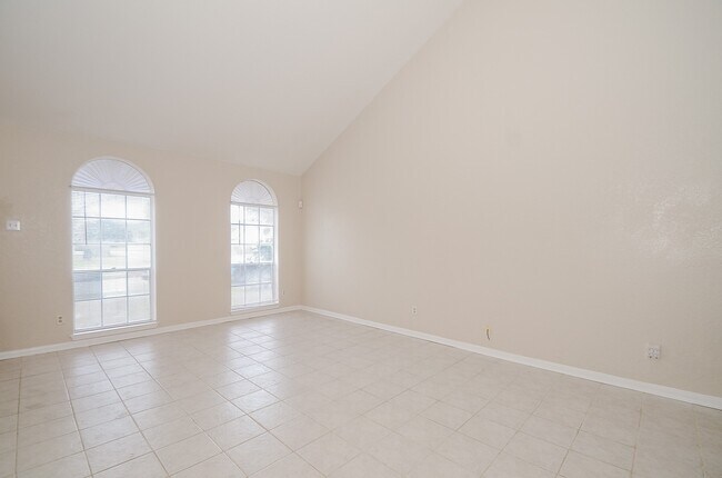Photo - 1722 Foxlake Dr