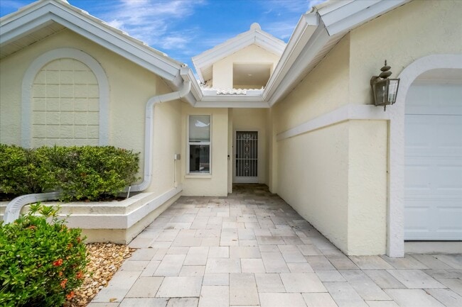 Photo - 3BR/2.5BA Private Pool Home | Chestnut Creek Community in Venice