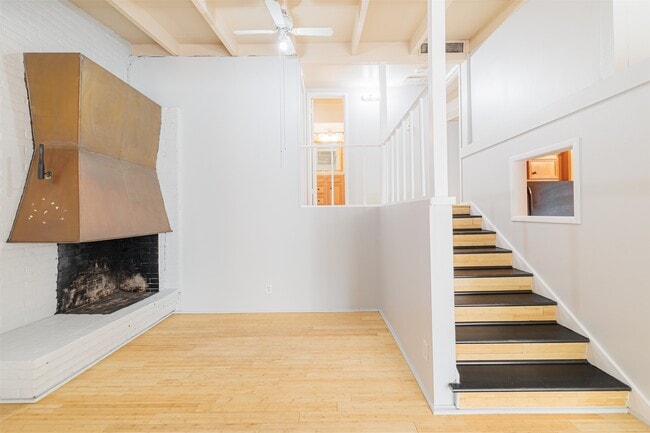 Photo - 5246 Memorial Dr Unit 5246