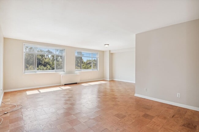 Photo - Spacious 1br/1bth Condo minutes from Downtown Silver Spring! GARAGE PARKING INCLUDED!!! Unidad 308