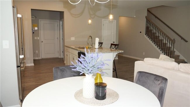 Photo - 120 Inman Dr