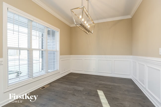 Photo - 1061 Brightwood Ct