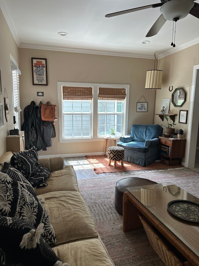 Photo - 849 N Third St