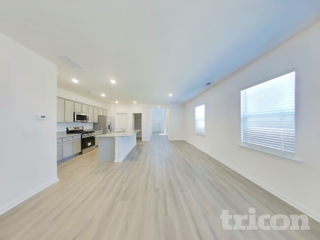 Photo - 1940 Logan Ln