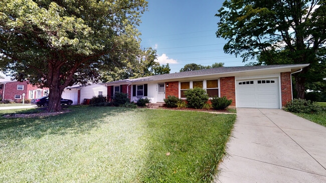 Photo - 707 Dorsey Way