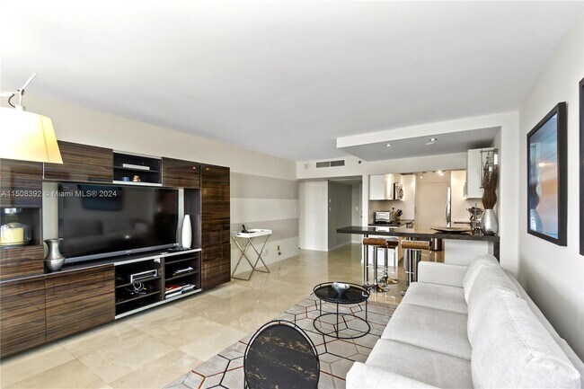 Photo - 100 Lincoln Rd Unidad 1202