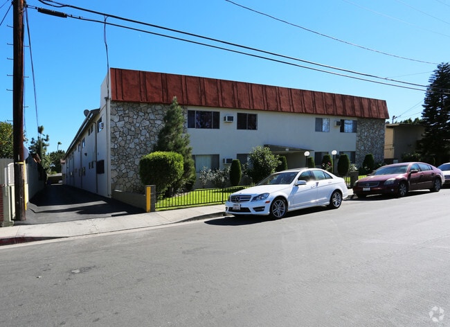 Redstone Apartments - Redstone Apartments