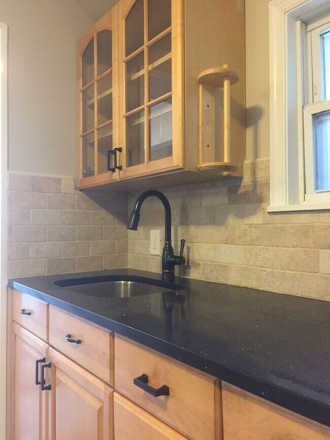 Beautiful 2 bedroom Home in Emmaus Rental House Rental in Emmaus, PA