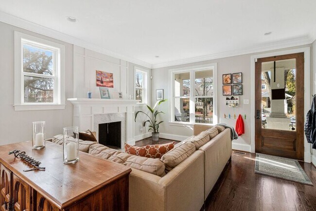 Photo - 6515 8th St NW