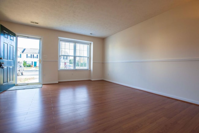 Photo - 10502 Guilderland Ct