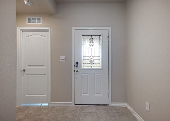 Photo - 7906 Lariat Toss Dr