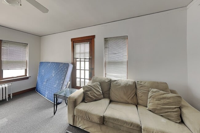Photo - 909 S 1st St Unit 3