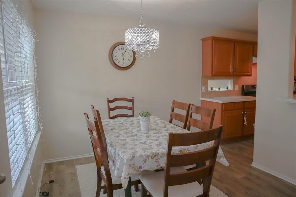 Photo - 1110 Crestmont Pl Loop