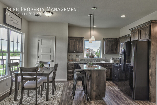 Photo - 12627 S Benedict St Townhome