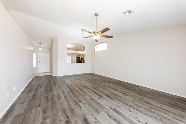 Photo - 8711 N 112th Ave