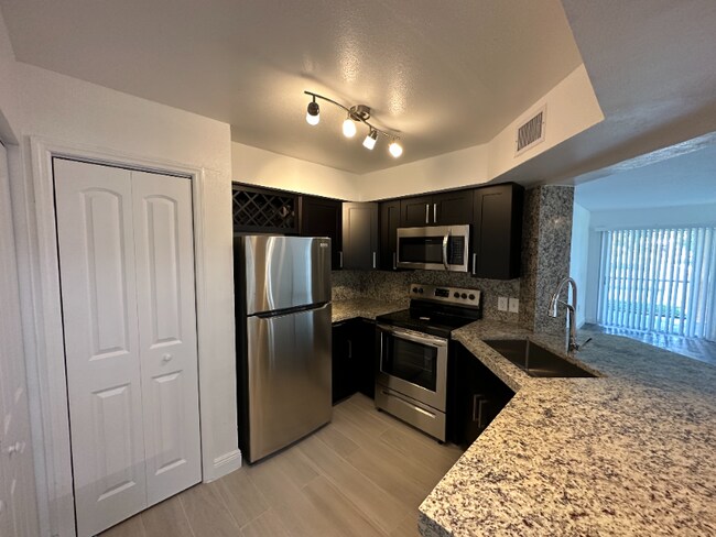 Photo - 2341 NW 33rd St Unit 406