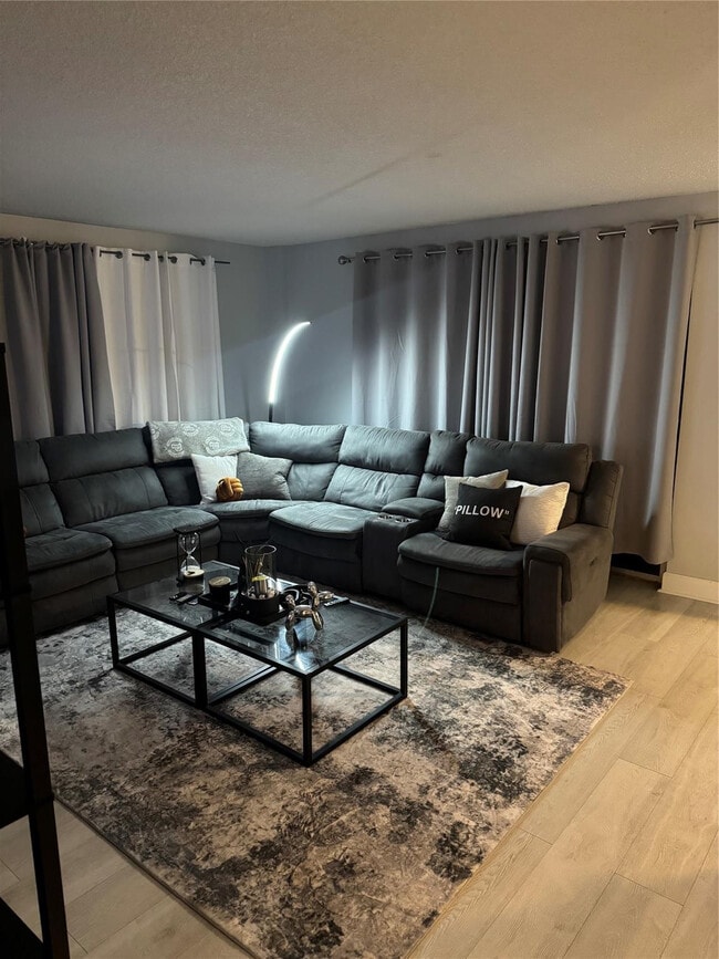 Photo - 4174 Inverrary Dr Unit 401