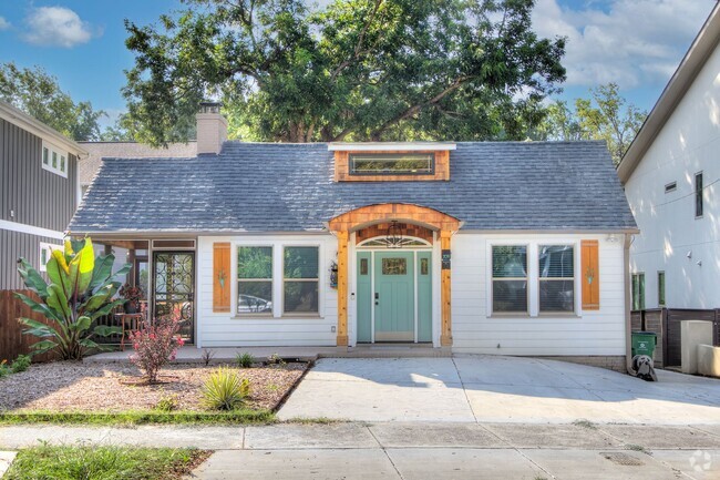 Building Photo - Discover the charm of this FULLY FURNISHED... Rental
