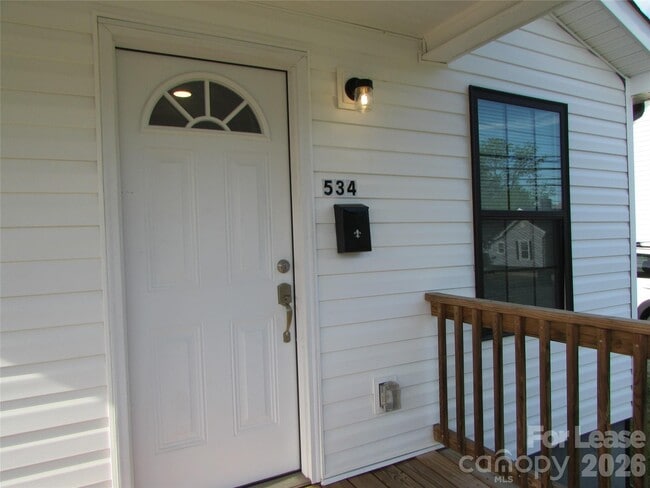 Photo - 534 N Church St