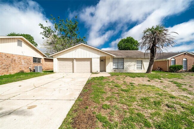 Photo - 12046 Sharpview Dr