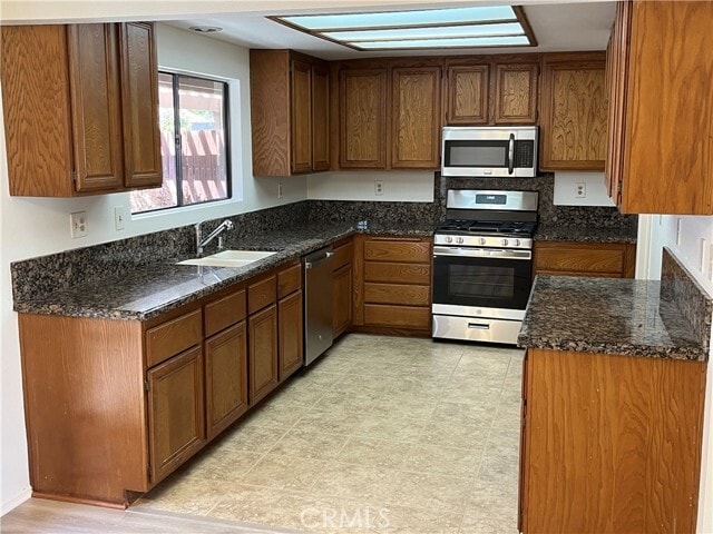 Photo - 537 S College Ave