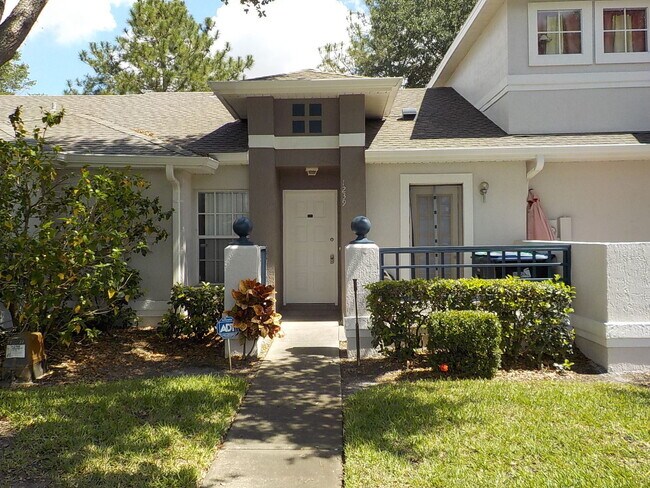Building Photo - Cozy 2/2 Town Home in Meadow Woods! Availa...