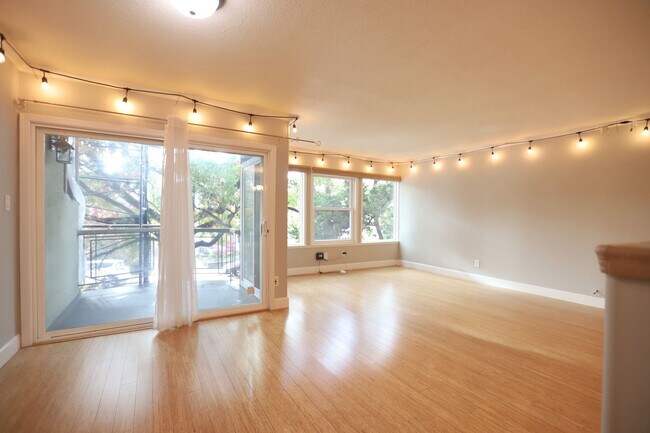 Photo - 22 Moss Ave Unidad 101