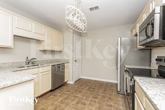 Photo - 869 Maricopa Dr