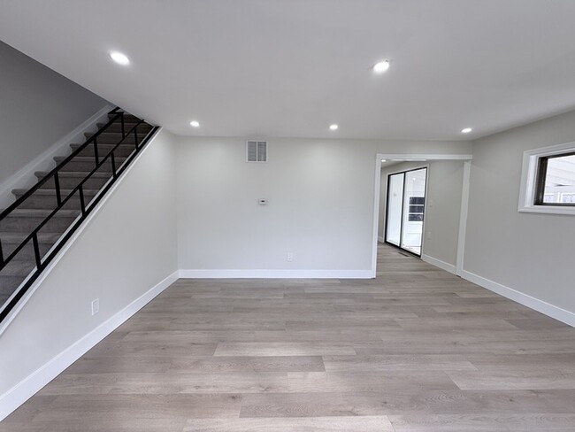 Photo - 315 Park Ave