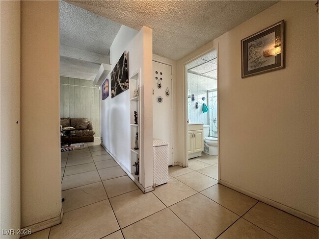 Photo - 2300 Pardee Pl