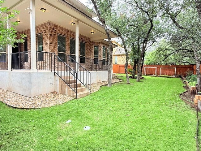 Building Photo - 404 Dry Gulch Bend
